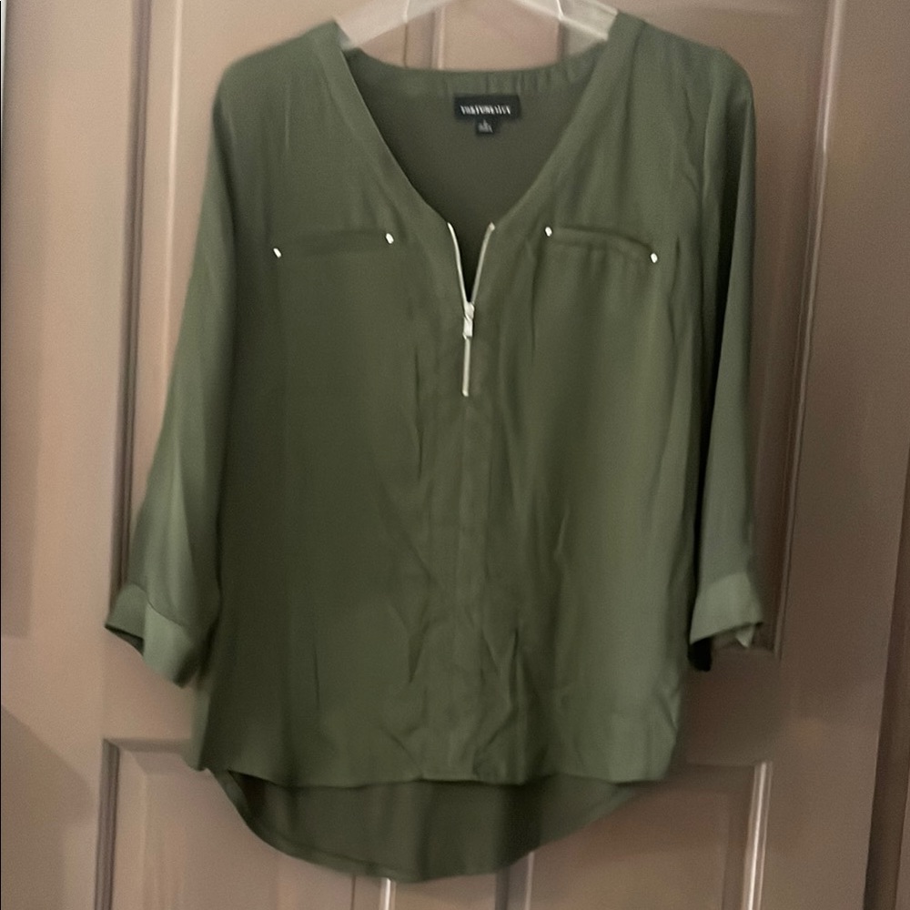 Vince Camuto Women's Green Blouse